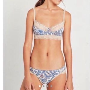 🦋Spell Eitenne Bralette & Bloomers 🦋